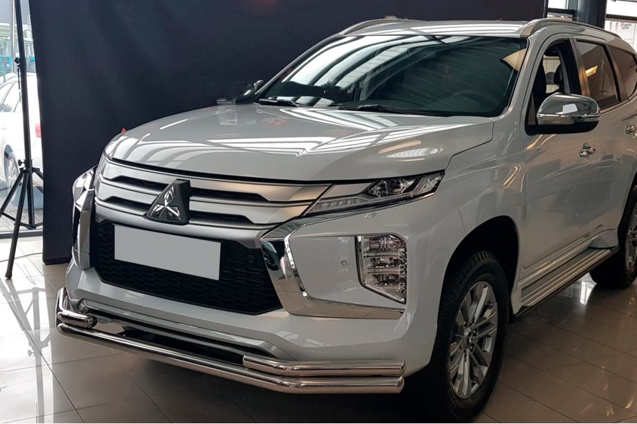 Mitsubishi Pajero Sport 2015– Bullbar ST085 (2020+, roestvrij staal) Foto 1