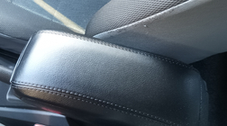 Seat Ibiza 2010–2017 Armsteun voor in de bekerhouder foto 5