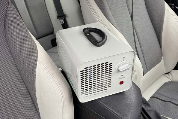 Wat levert ozonbehandeling van het auto-interieur op?