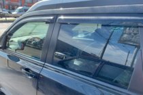 Nissan X-trail T31 2007–2014 Raamdeflectoren voor (2 st., HIC) foto 3