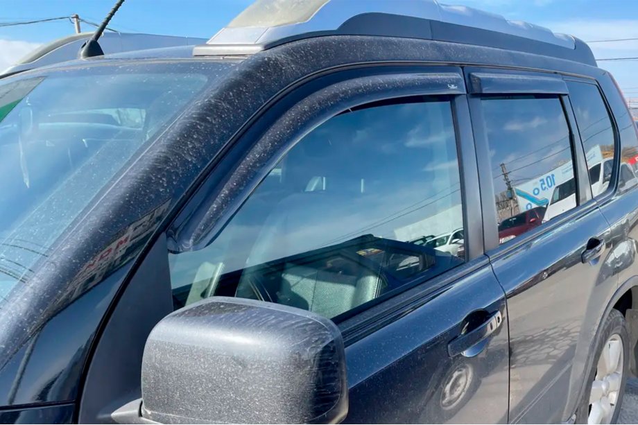 Nissan X-trail T31 2007–2014 Raamdeflectoren voor (2 st., HIC) Image