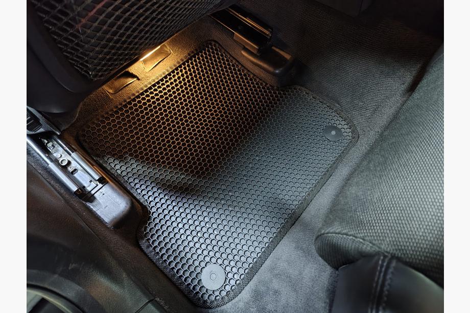 Audi A4 B6 2000–2004 Carsuit rubberen automatten (Zwart) Image