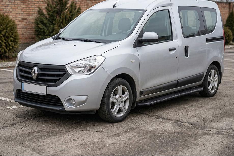 Renault Dokker 2013–2022 Bosphorus Black side steps (2 st., aluminium) Image