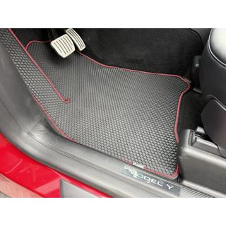 Rubberen automatten Carsuit (2020-2024, zwart) foto 1