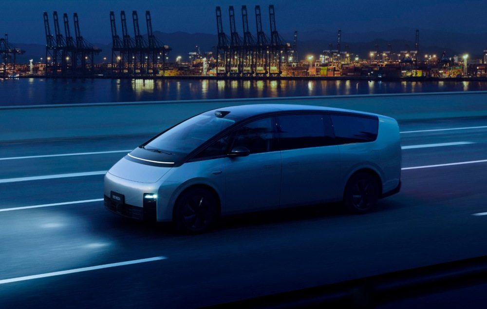 Review Li Mega: futuristische MPV met snelladen