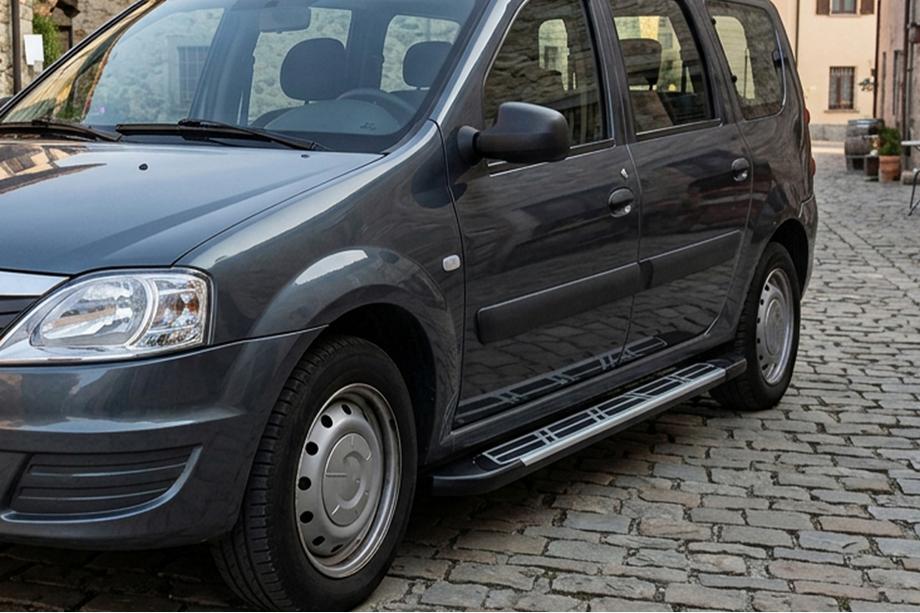 Dacia Logan MCV 2004–2014 Sunrise side steps (set van 2, aluminium) Image