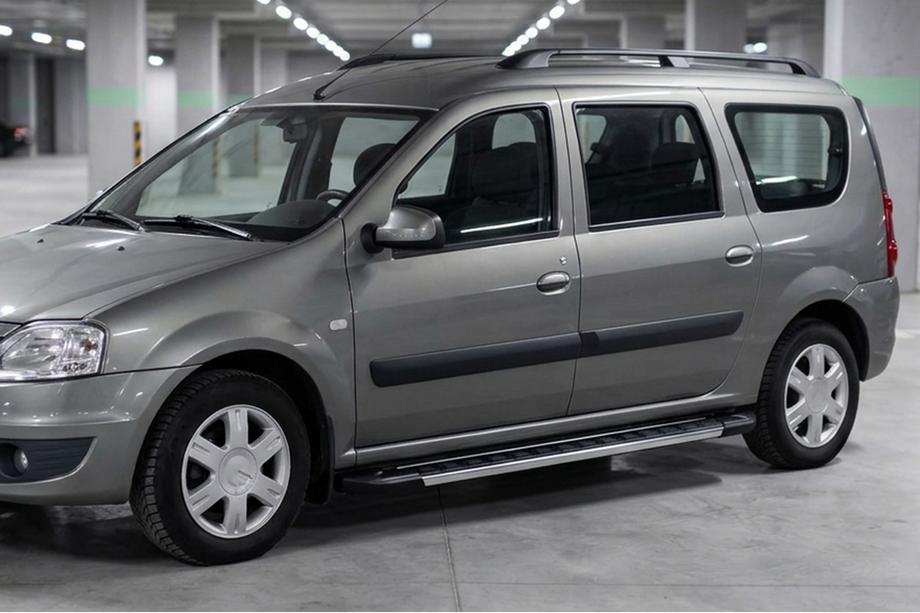 Dacia Logan MCV 2004–2014 Zijtreden RedLine V1 (2 stuks, aluminium) Image