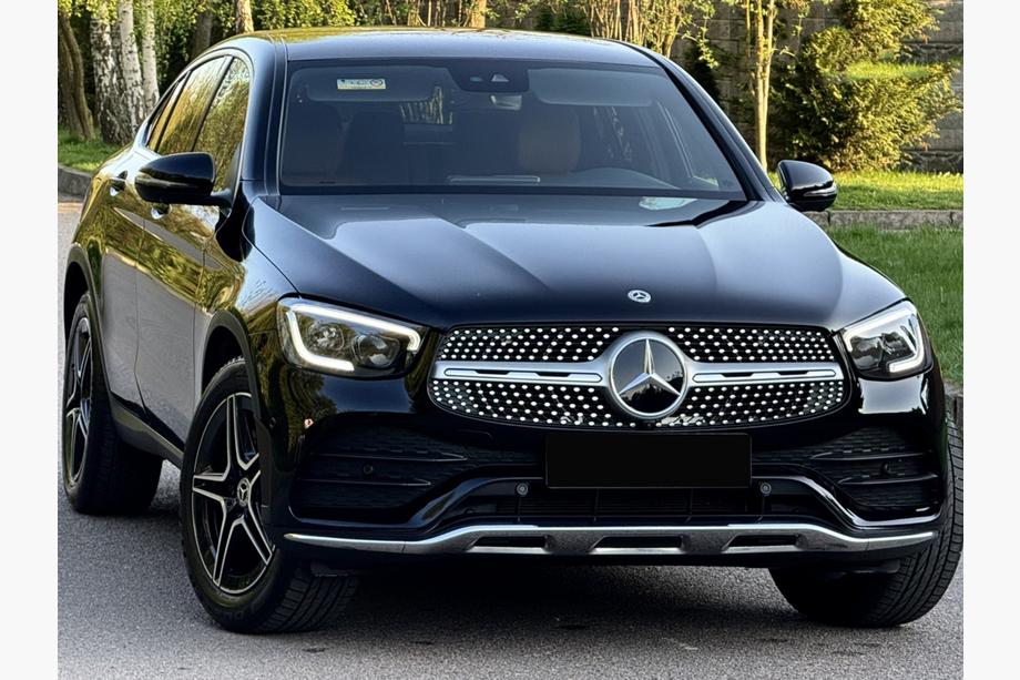 Mercedes GLC Coupé C253 2016–2023 Voorgrille Diamond Silver (voor GLC 43 AMG/GLC 63 AMG/AMG-Line 2019-2022) Zonder camera-uitsparing Image