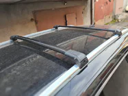 Audi Q7 2005–2015 Dakdragers (dwarsbalken) voor geïntegreerde dakrails, afsluitbaar WingCarrier V2 (2 st.) foto 1