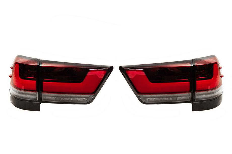 Toyota Land Cruiser 200 2007–2021 Achterlichten (voor omgebouwde auto's in LC300) Foto 1