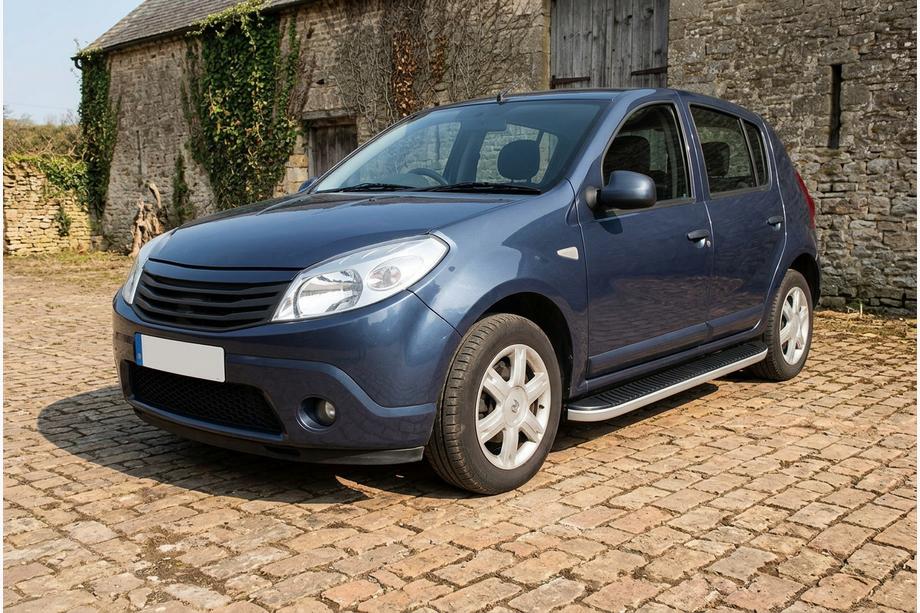 Renault Sandero 2007–2013 Side steps Tayga Grey (set van 2, aluminium) Image