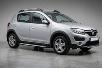 Dacia Sandero 2013–2020 Side steps Line (2 stuks, aluminium) foto 1