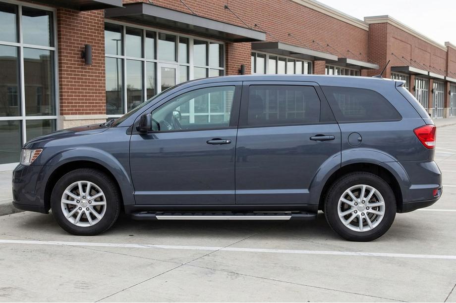 Fiat Freemont 2011–2016 Zijtreden RedLine V1 (2 stuks, aluminium) Image