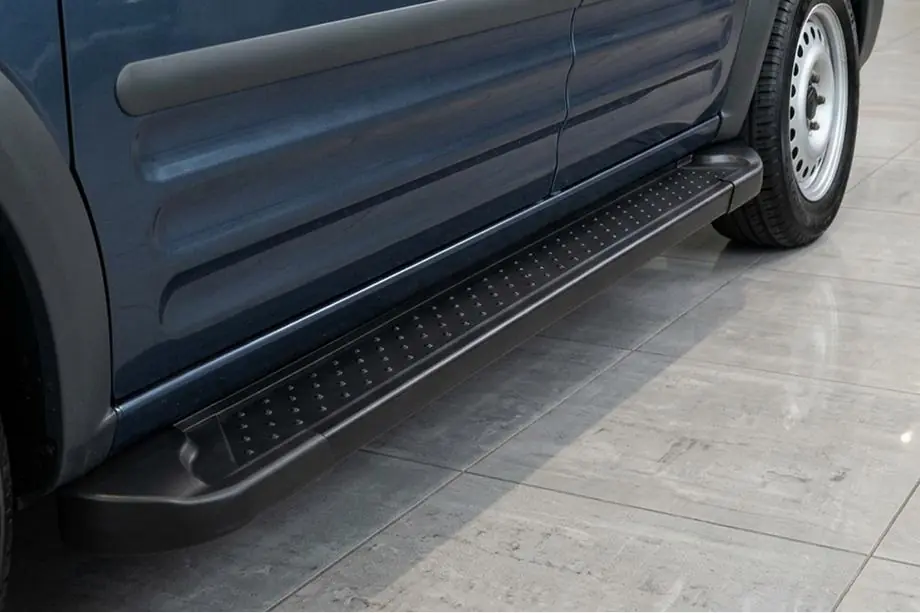 Ford Connect 2002–2006 Allmond Black zijtreden (2 st., aluminium) Image