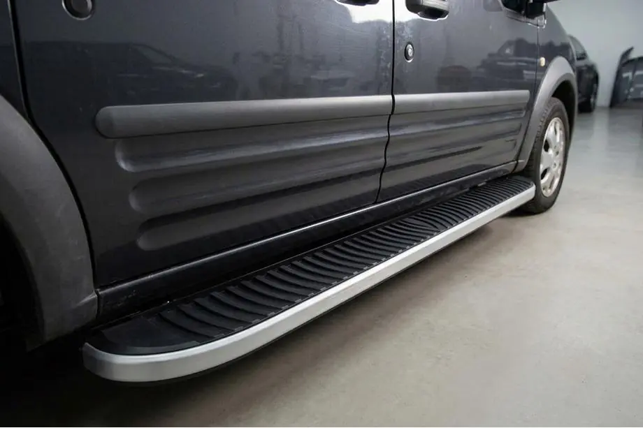 Ford Connect 2002–2006 Tayga side steps (2 stuks, aluminium) Image