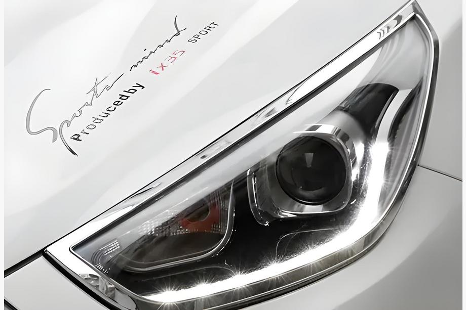Hyundai IX-35 2010–2015 Chromen koplamp sierlijsten (2013-2015, 2 st., kunststof) Image