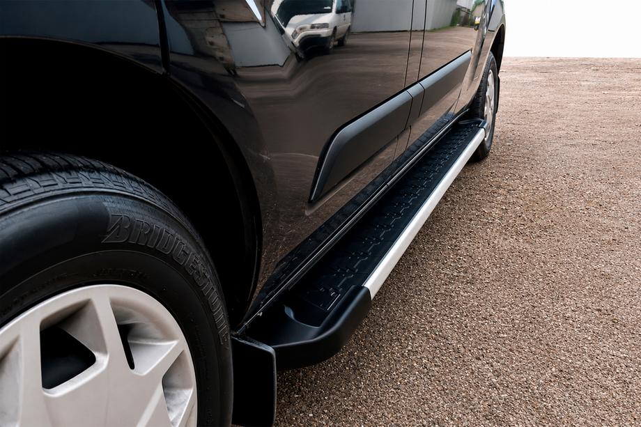 Ford Custom 2013–2022 Zijtreden RedLine V1 (2 stuks, aluminium) Korte wielbasis Image