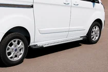 Ford Custom 2013–2022 Line side steps (set van 2, aluminium) foto 1