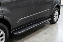 Ford Custom 2013–2022 Bosphorus Black side steps (2 st., aluminium) foto 1