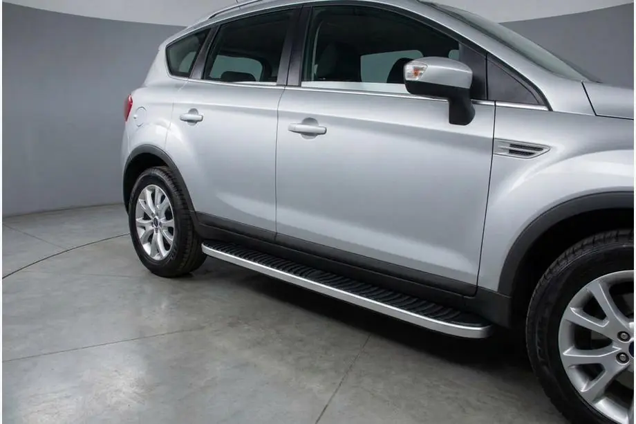 Ford Kuga 2008–2013 Side steps Tayga Grey (set van 2, aluminium) Image
