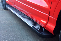 Ford Kuga/Escape 2013–2019 Side steps Line (2 stuks, aluminium) foto 2