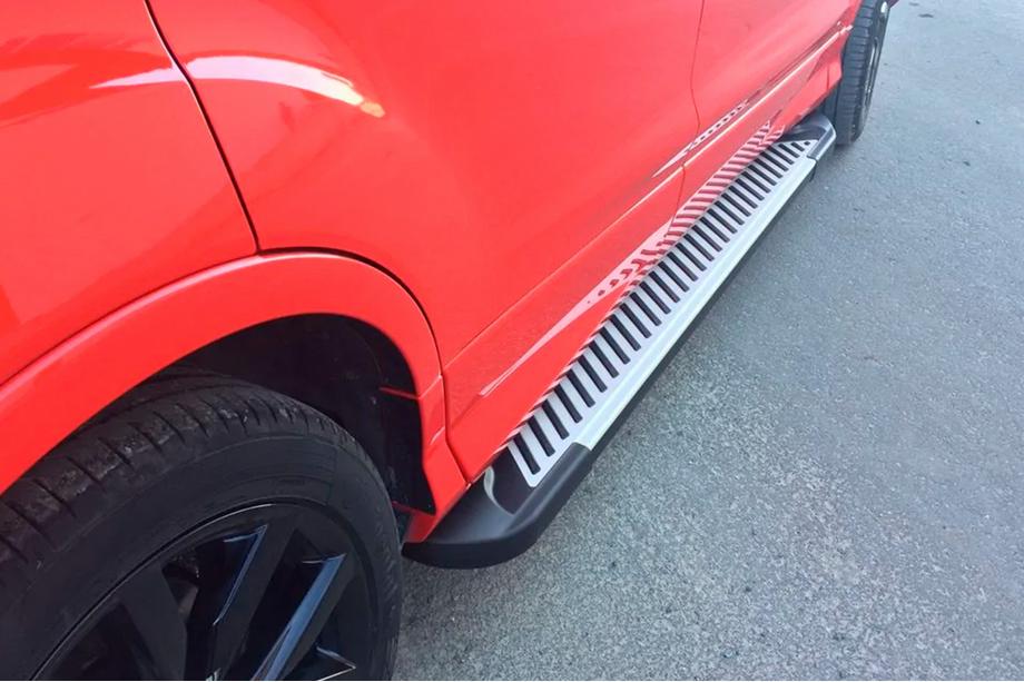 Ford Kuga/Escape 2013–2019 Side steps Line (2 stuks, aluminium) Image