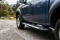 Ford Ranger 2007–2011 Side steps Line (2 stuks, aluminium) foto 1