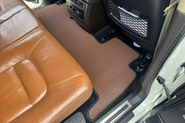 Toyota Land Cruiser 200 2007–2021 Rubberen automatten Carsuit (2007-2012, bruin) foto 8