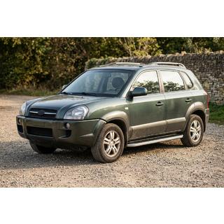 Side steps Tayga Grey (2 stuks, aluminium) Hyundai Tucson JM 2004– foto 1