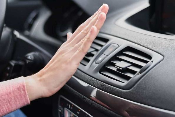 Waarom de airco in je auto slecht blaast: mogelijke oorzaken