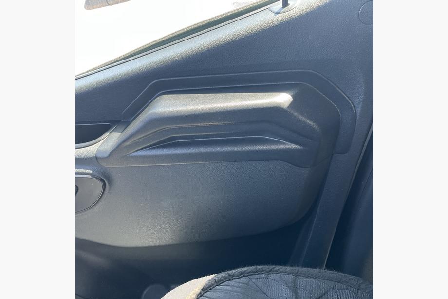Mercedes Sprinter W907/W910 2018– Deurpaneel afdekkappen EuroCap (ABS) Foto 4