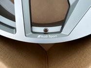 Audi Q8 2018– Gesmede velgen OEM R22 V2 (set van 4) foto 5