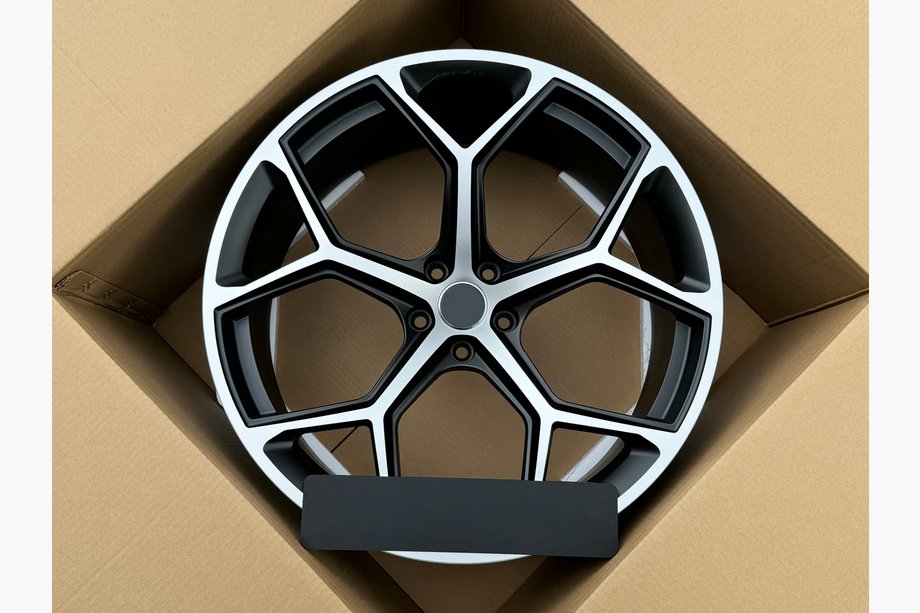 Audi Q7 2015–2026 Gesmede velgen OEM R22 V1 (4 stuks) Image
