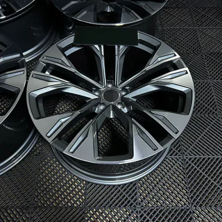 Gesmede velgen OEM R21 V2 (4 stuks) Audi Q8 2018– foto 2