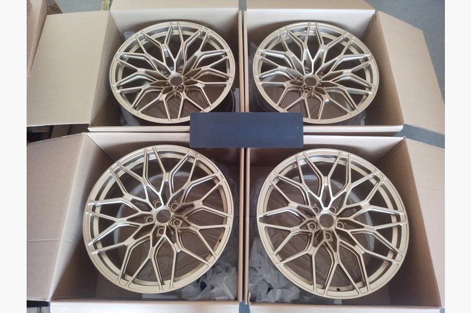 BMW 2 Serie G42 2021– OEM gesmede velgen R19 R20 V3 (4 stuks) Foto 7