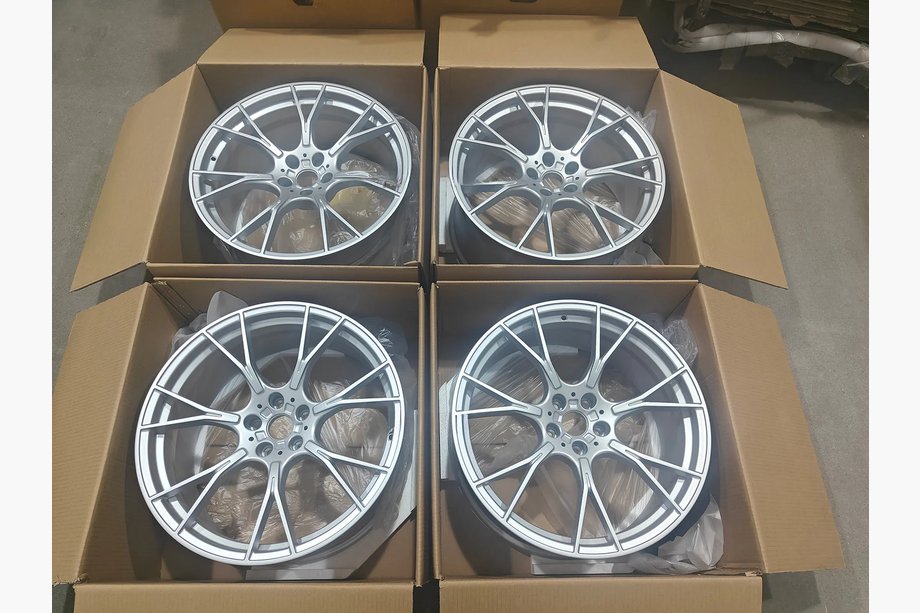 BMW 5 Serie G30/G31 2017–2023 Gesmede OEM velgen R20 (4 st.) Foto 7