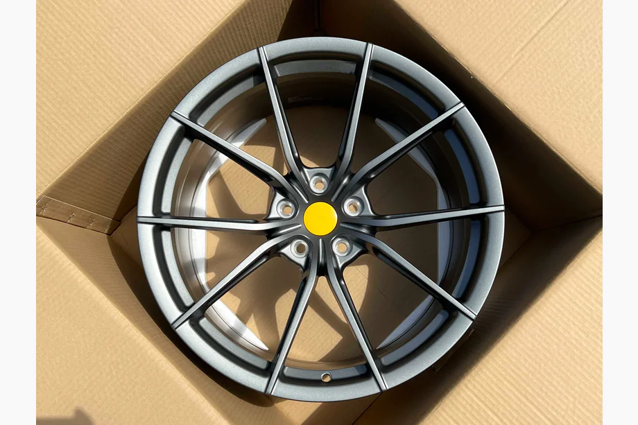 Ferrari 488 GTB 2015–2019 Gesmede OEM velgen R20 V1 (4 stuks) Image