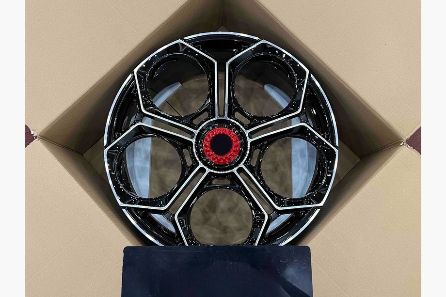 Lamborghini Aventador 2011–2022 Gesmede OEM-velgen R20/R21 V3 (4 stuks) Image