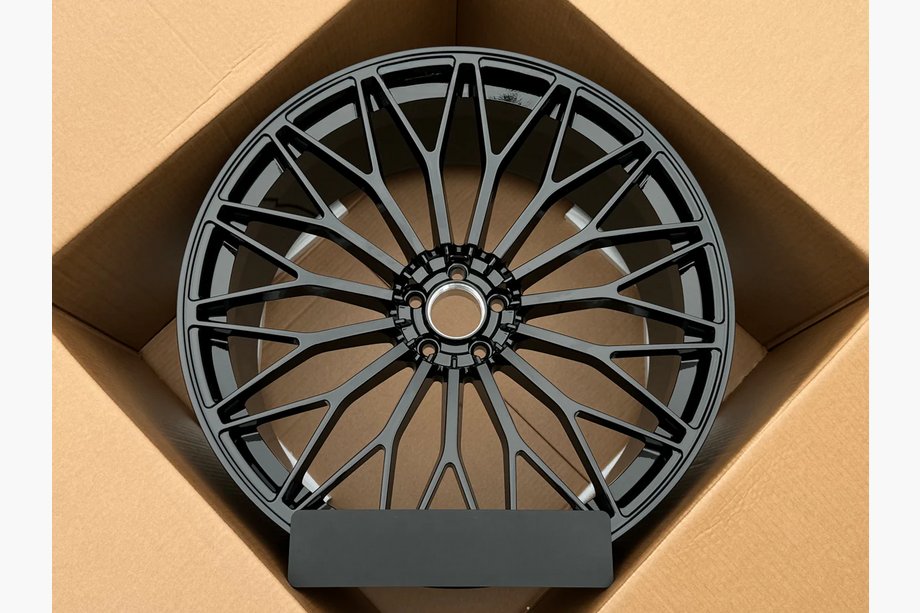 Lamborghini Urus 2018– Gesmede velgen OEM R23 V7 (4 stuks) Image