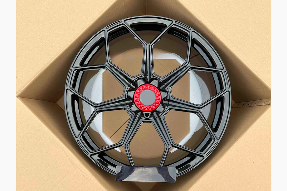 Lamborghini Aventador 2011–2022 OEM gesmede velgen R20 R21 V7 (4 stuks) Image