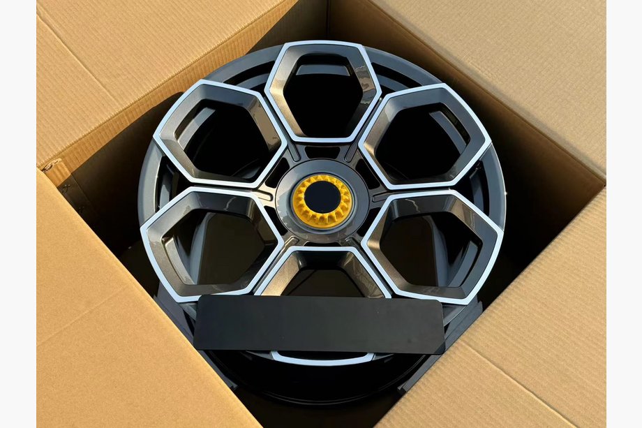 Lamborghini Aventador 2011–2022 Gesmede OEM velgen R20 R21 V9 (4 stuks) Foto 3
