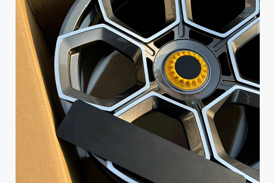 Lamborghini Aventador 2011–2022 Gesmede OEM velgen R20 R21 V9 (4 stuks) Foto 9