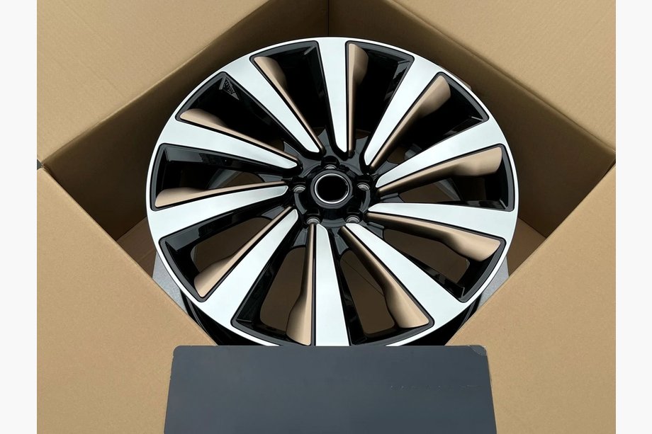Range Rover V L460 2021– Gesmede OEM R24 V4 velgen (4 stuks) Foto 2