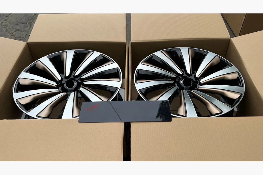 Range Rover V L460 2021– Gesmede OEM R24 V4 velgen (4 stuks) Foto 8
