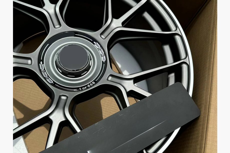 Mercedes AMG GT C190/R190 2014–2022 Gesmede OEM velgen R19 V1 (4 stuks) Foto 8