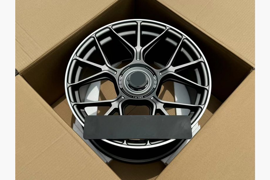 Mercedes AMG GT C190/R190 2014–2022 Gesmede OEM velgen R19 V1 (4 stuks) Foto 3