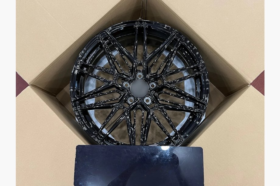 Mercedes C-klasse W204 2007–2015 Gesmede OEM velgen R19 (4 stuks) Image