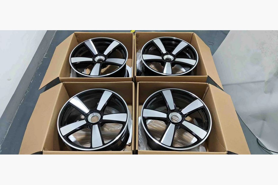 Porsche 911 (992) 2018– OEM gesmede velgen R20 R21 V7 (4 stuks) Foto 5