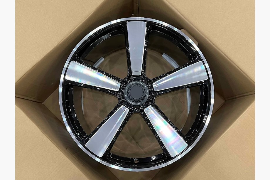 Porsche 911 (992) 2018– OEM gesmede velgen R20 R21 V7 (4 stuks) Foto 1