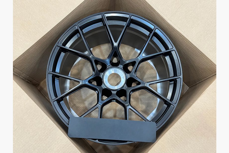 Porsche 911 (992) 2018– Gesmede velgen OEM R21 V3 (4 stuks) Image